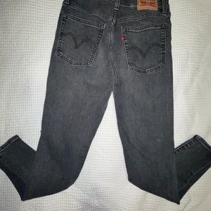 Black Levi’s Wedgie Skinny Jeans